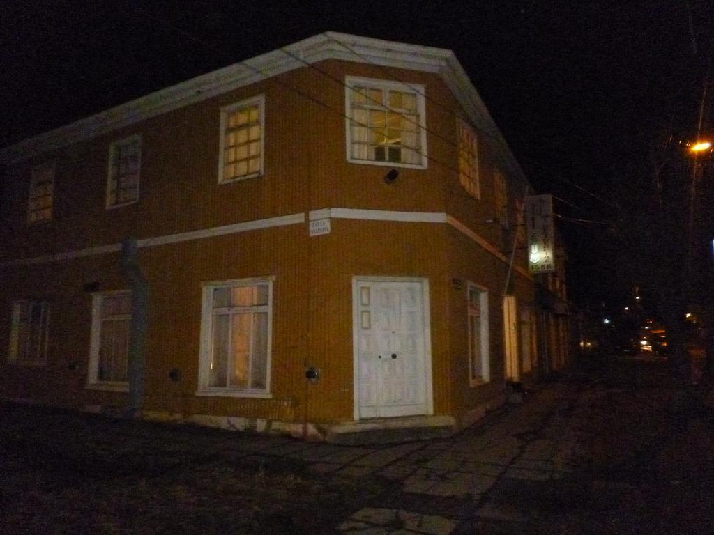 Mi Residencial Hostal Punta Arenas Exterior foto